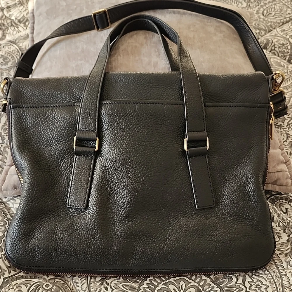 Fossil Expandable Leather Crossbody w/Free Fossil Wallet